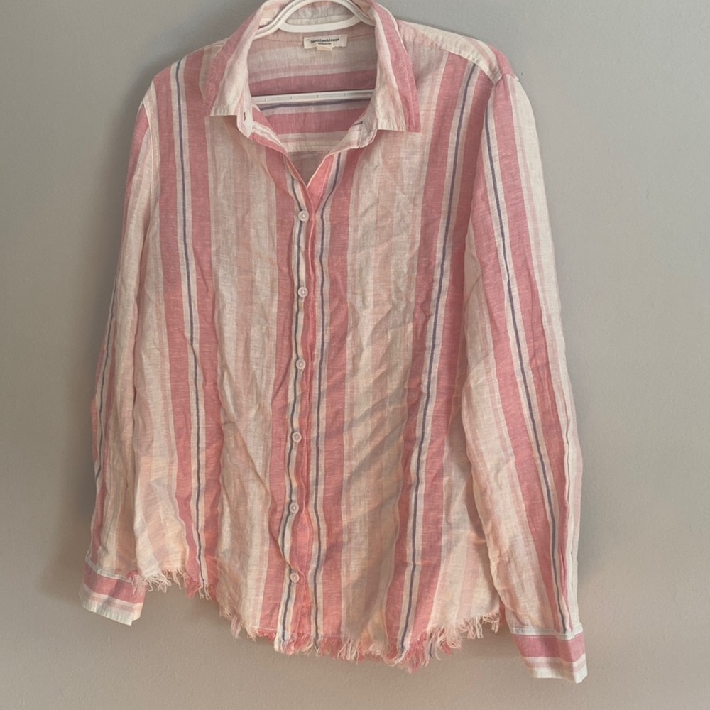 Frayed Bottom Button-up Shirt